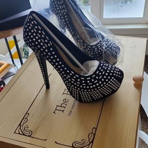 Size 9 high heels, black silver studded, never worn